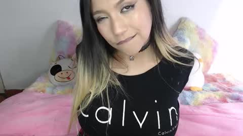                  online show from 10-28-25, 01:53