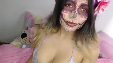                  online show from 10-29-25, 05:53