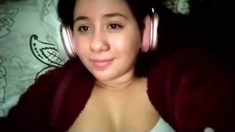 Ana Mara  i cant Make noise My family is here  online show from 02-19-25, 06:44