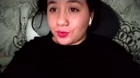 Ana Mara  i cant Make noise My family is here  online show from 02-23-25, 04:28