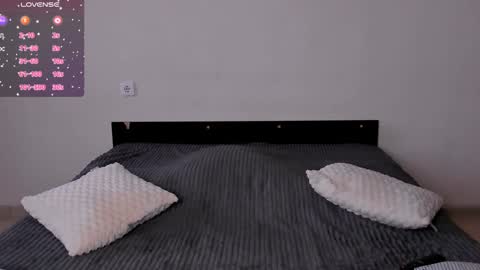 Snapshot of sweetie_candy_ chatting on 12-12-24, 12:44 Hannah online show from 12-12-24, 12:44