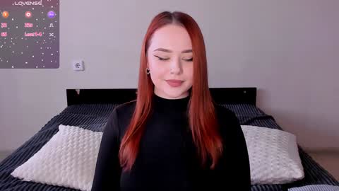 Snapshot of sweetie_candy_ chatting on 12-13-24, 12:17 Hannah online show from 12-13-24, 12:17