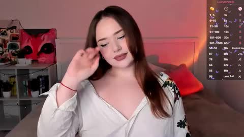 Snapshot of sweetie_candy_ chatting on 11-15-25, 01:18 Hannah online show from 11-15-25, 01:18