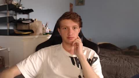 Cat online show from 03-18-26, 07:22