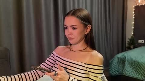 sweetieee_kira online show from 01-10-26, 08:54