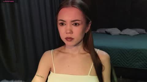 sweetieee_kira online show from 04-23-26, 03:19