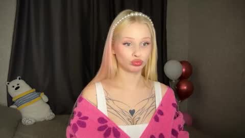 Snapshot of sweetielis chatting on 12-16-24, 06:16 sweetie Lisa3 online show from 12-16-24, 06:16