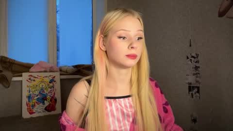 Snapshot of sweetielis chatting on 12-22-24, 11:22 sweetie Lisa3 online show from 12-22-24, 11:22