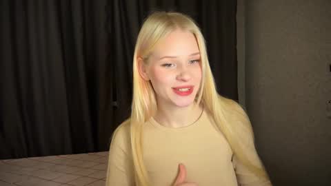 Snapshot of sweetielis chatting on 01-02-25, 02:13 sweetie Lisa3 online show from 01-02-25, 02:13