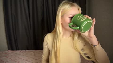 Snapshot of sweetielis chatting on 01-03-25, 04:44 sweetie Lisa3 online show from 01-03-25, 04:44