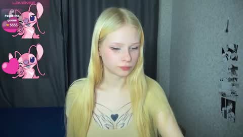 Snapshot of sweetielis chatting on 02-11-25, 07:38 sweetie Lisa3 online show from 02-11-25, 07:38