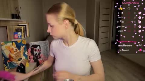 Snapshot of sweetielis chatting on 10-06-25, 08:12 sweetie Lisa3 online show from 10-06-25, 08:12