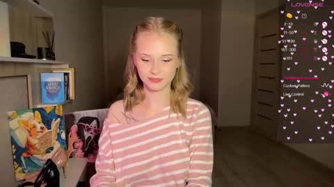 Snapshot of sweetielis chatting on 10-19-25, 03:56 sweetie Lisa3 online show from 10-19-25, 03:56