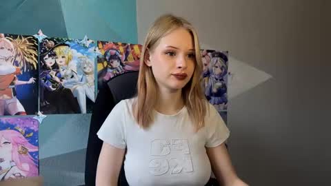 Snapshot of sweetielis chatting on 11-08-25, 09:20 sweetie Lisa3 online show from 11-08-25, 09:20