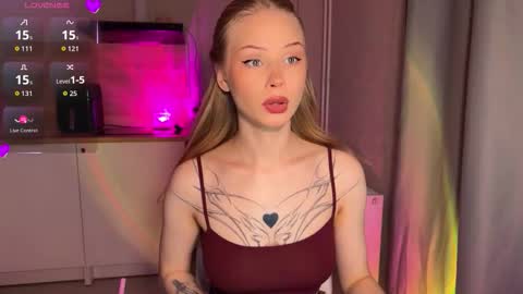 sweetie Lisa3 online show from 02-24-26, 07:34