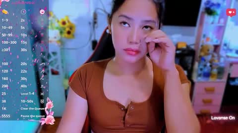 Nicole online show from 12-04-25, 11:52