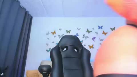 Isabella online show from 01-17-25, 09:06