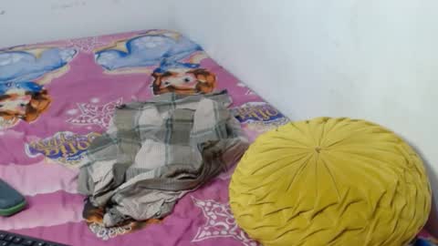 zuri online show from 04-28-26, 02:10