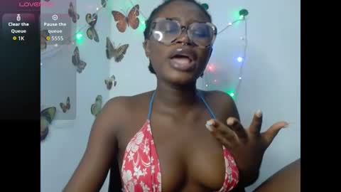 Snapshot of sweetjuicyclit chatting on 06-02-26, 10:56 zuri online show from 06-02-26, 10:56