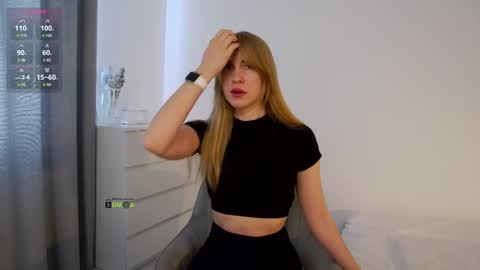 Snapshot of sweetkira1 chatting on 03-10-25, 12:26 SweetKira1 online show from 03-10-25, 12:26