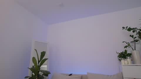 Snapshot of sweetkira1 chatting on 10-08-25, 07:50 SweetKira1 online show from 10-08-25, 07:50