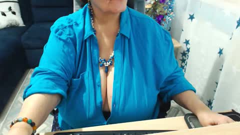 Snapshot of sweetladyrebeka chatting on 01-20-25, 02:25 Rebeka online show from 01-20-25, 02:25