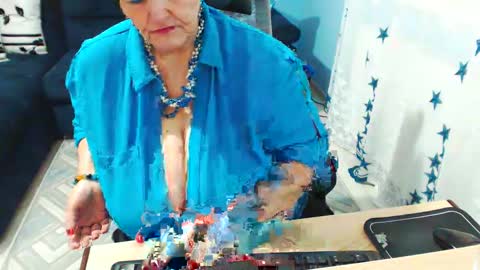 Snapshot of sweetladyrebeka chatting on 02-28-25, 10:41 Rebeka online show from 02-28-25, 10:41