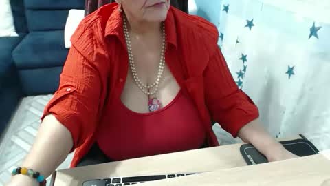 Snapshot of sweetladyrebeka chatting on 12-02-25, 04:57 Rebeka online show from 12-02-25, 04:57