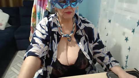 Snapshot of sweetladyrebeka chatting on 03-26-26, 05:29 Rebeka online show from 03-26-26, 05:29