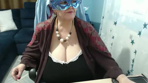 Snapshot of sweetladyrebeka chatting on 04-05-26, 01:08 Rebeka online show from 04-05-26, 01:08