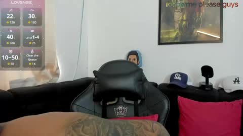 Snapshot of sweetlatinoboy chatting on 05-14-26, 01:40 SWEETLATINBOY online show from 05-14-26, 01:40