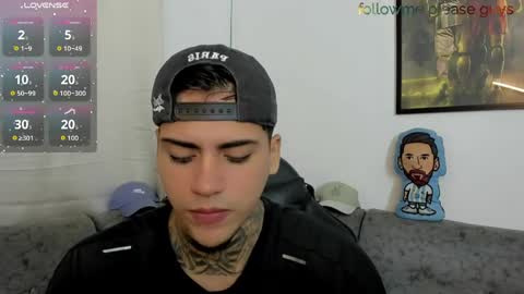 Snapshot of sweetlatinoboy chatting on 06-06-26, 11:59 SWEETLATINBOY online show from 06-06-26, 11:59