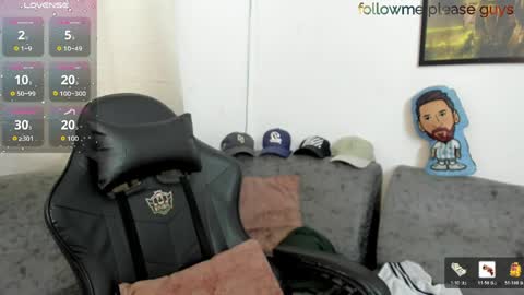 Snapshot of sweetlatinoboy chatting on 06-07-26, 12:09 SWEETLATINBOY online show from 06-07-26, 12:09