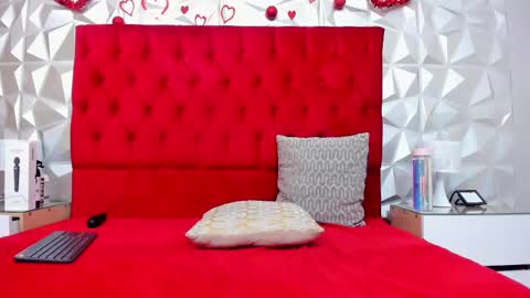 Lauren online show from 02-25-25, 08:14