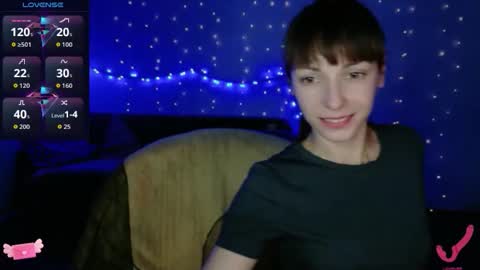 Snapshot of sweetledyselin chatting on 11-10-25, 09:03 SweetLedySelin online show from 11-10-25, 09:03