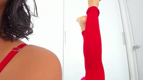 Snapshot of sweetlesbianseduction chatting on 12-01-25, 02:22 Azulandvioleta online show from 12-01-25, 02:22