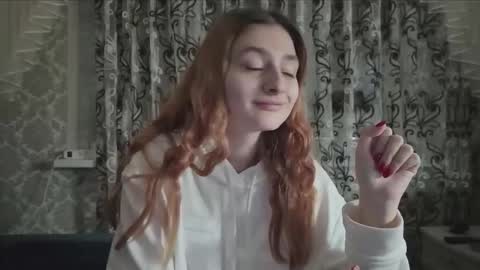 sweetliaison online show from 12-20-25, 07:10