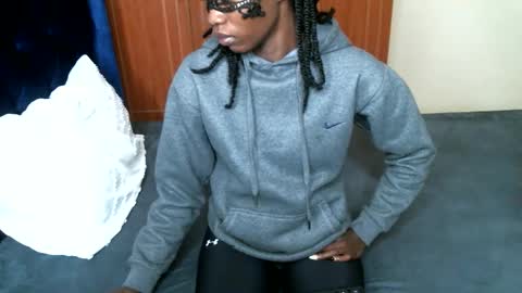 Snapshot of sweetlilly2540 chatting on 09-20-25, 07:37 sweetlilly2540 online show from 09-20-25, 07:37