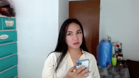 Lilly online show from 12-05-24, 06:33