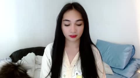 Lilly online show from 02-24-25, 03:33