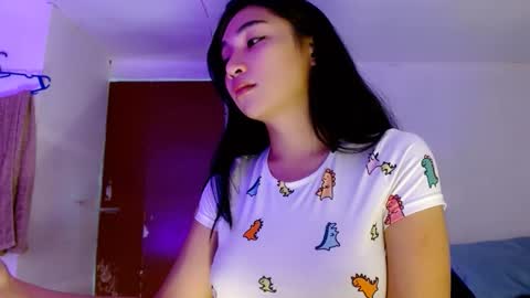 Lilly online show from 09-27-25, 04:06