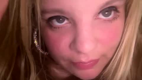 Lisa  online show from 03-11-25, 04:29