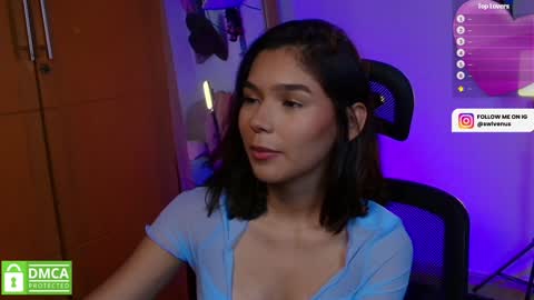 Snapshot of sweetlittlevenus chatting on 02-06-25, 10:37 Venus online show from 02-06-25, 10:37