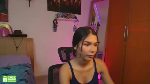 Snapshot of sweetlittlevenus chatting on 02-12-25, 10:35 Venus online show from 02-12-25, 10:35