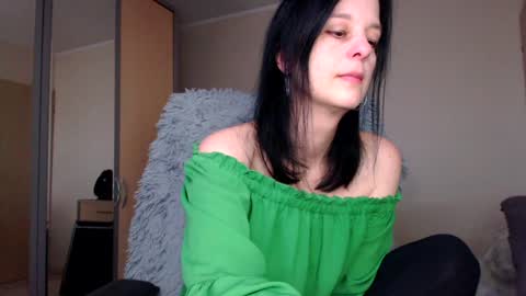 Snapshot of sweetlonglips_ chatting on 02-08-25, 09:13 JenJenny online show from 02-08-25, 09:13