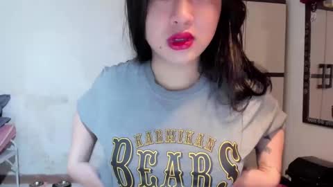 Snapshot of sweetlovepinay04 chatting on 01-05-25, 07:17 Zoe online show from 01-05-25, 07:17