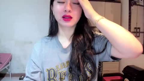 Snapshot of sweetlovepinay04 chatting on 01-12-25, 09:29 Zoe online show from 01-12-25, 09:29