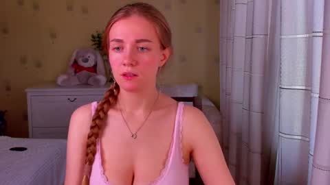 Swetmilkis online show from 10-21-25, 08:59