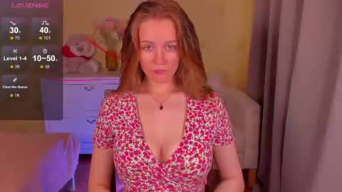 Snapshot of sweetmilkis chatting on 06-15-26, 05:59 Swetmilkis online show from 06-15-26, 05:59