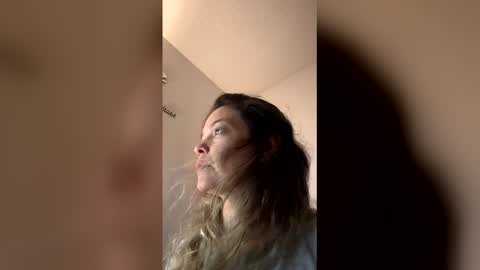 Monic online show from 03-17-26, 01:32